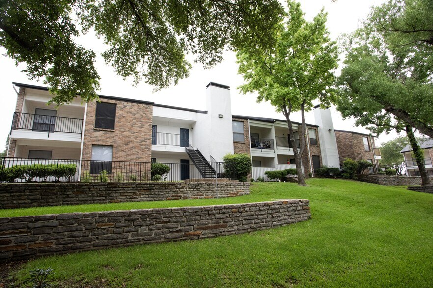 More Photos Of 4328 Duck Creek Dr, Garland Apartments For Sale