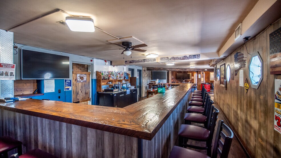 More Photos Of 2862 Route 38, Emlenton Bar For Sale