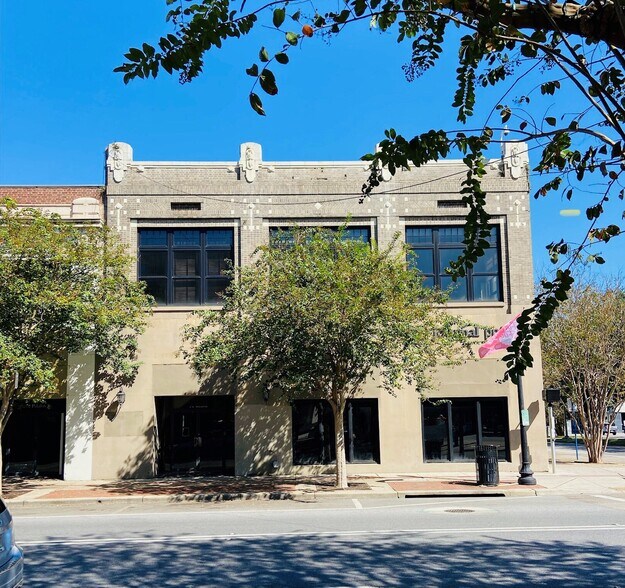 More Photos Of 2 N Palafox St, Pensacola Office For Lease