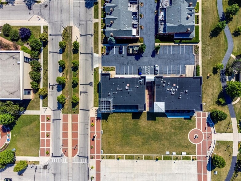 More Photos Of 115-125 56th St, Kenosha Restaurant For Sale