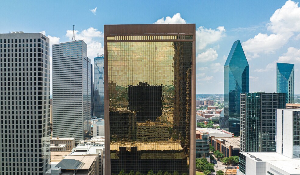 More Photos Of 717 N Harwood St, Dallas Office For Lease