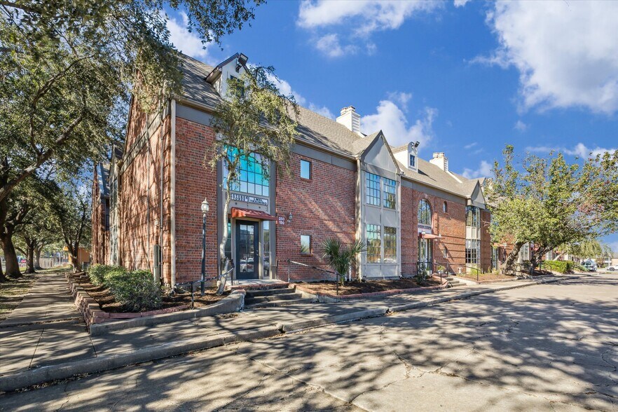 More Photos Of 16815 Royal Crest Dr, Houston Loft Creative Space For Sale