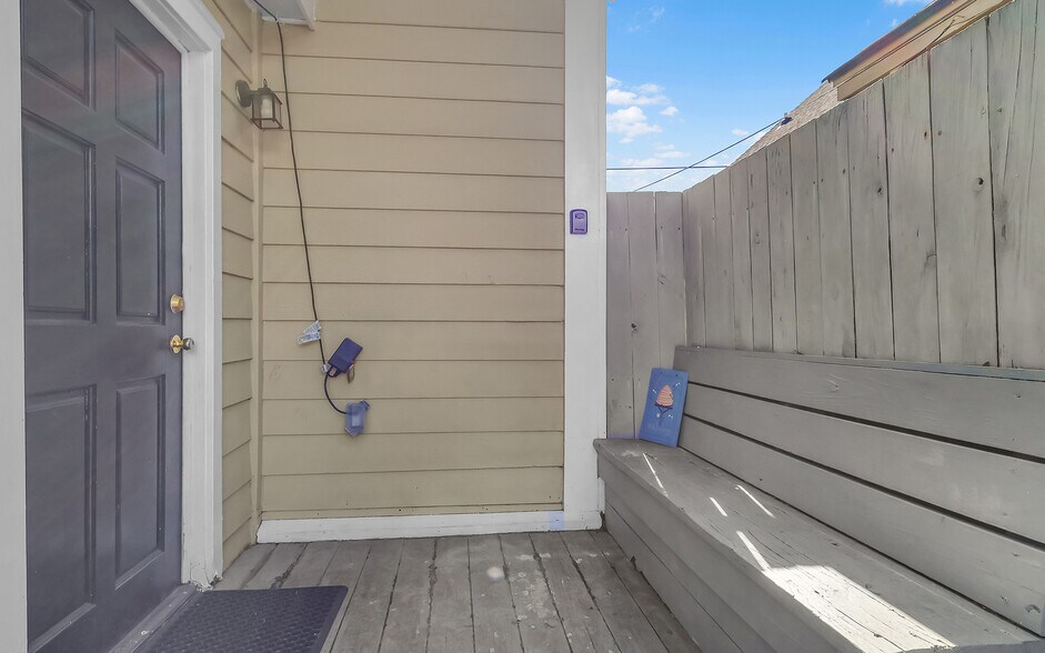 More Photos Of 510 Nicoll St, Savannah Hospitality For Sale