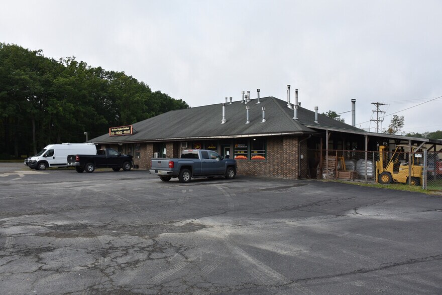 More Photos Of 17275 Shreve Run Rd, Pleasantville General Retail For Sale