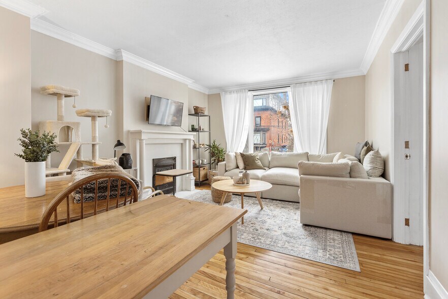 More Photos Of 84 Fourth Av, Ottawa Apartments For Sale