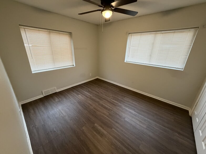 More Photos Of 1621 Washington Blvd, Kansas City Apartments For Sale