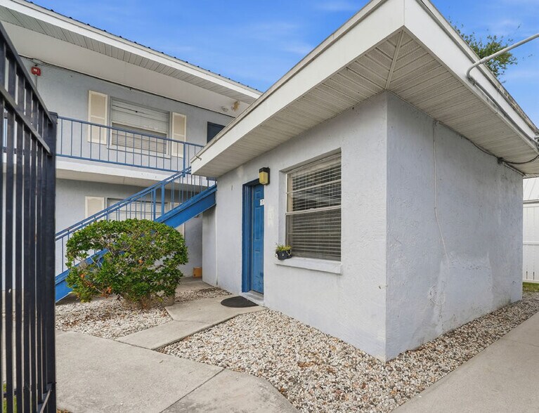 More Photos Of , Palmetto Multifamily For Sale