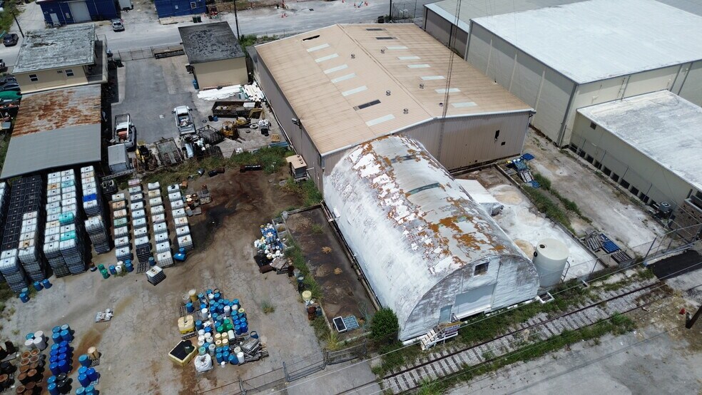 More Photos Of 909 NW 13th St, Belle Glade Manufacturing For Sale