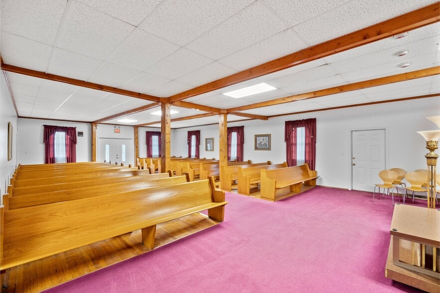 More Photos Of 1401 S Fant St, Anderson Funeral Home For Sale