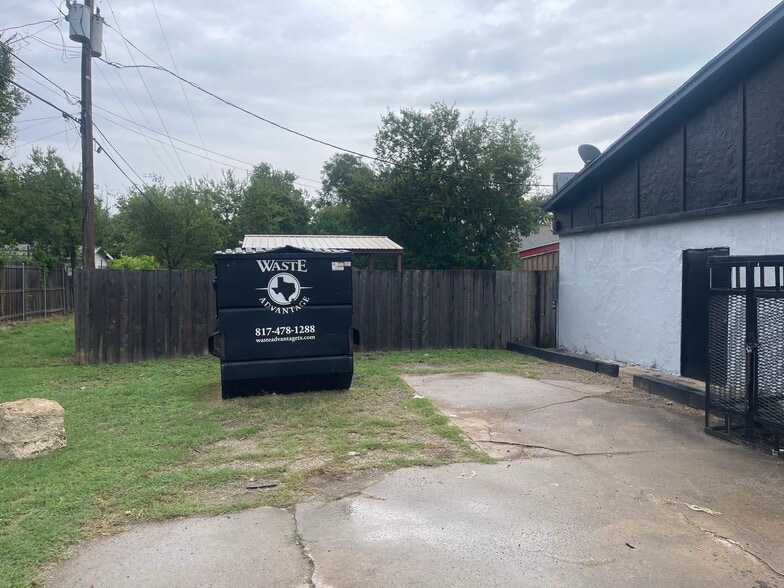 More Photos Of 2219 Evans Ave, Fort Worth Freestanding For Sale