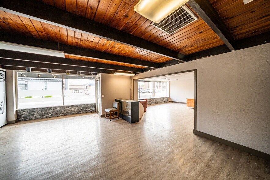 More Photos Of 844 D St, Lewiston Flex For Sale