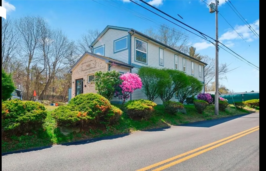 More Photos Of 450 Old Baptist Rd, North Kingstown Loft Creative Space For Sale