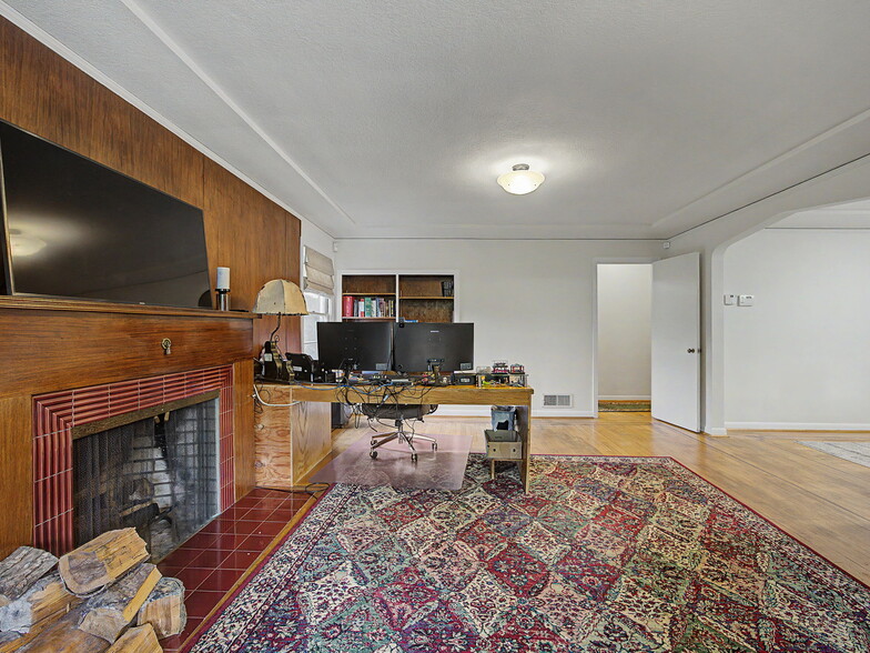 More Photos Of 10423 SE 23RD Ave, Portland Medical For Sale