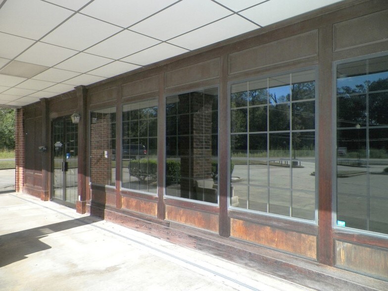 More Photos Of 2424 Old Sterlington Rd, Monroe Freestanding For Lease