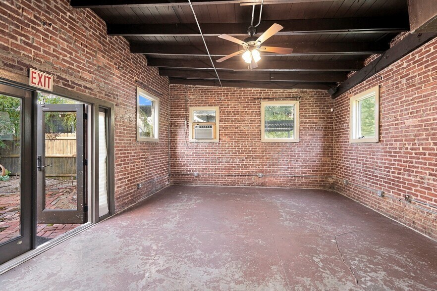 More Photos Of 1602-1608 Walnut St, Jacksonville Restaurant For Sale