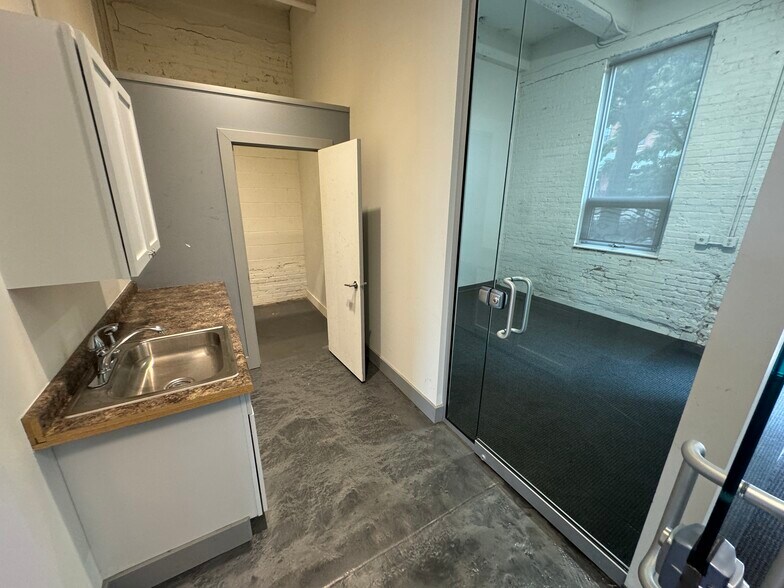 More Photos Of 300 Ionia Ave SW, Grand Rapids Office For Sale
