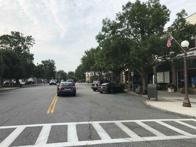 More Photos Of 133-151 Parkway Rd, Bronxville Storefront Retail Office For Lease