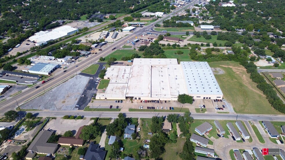More Photos Of 4301 Mansfield Hwy, Fort Worth Warehouse For Lease