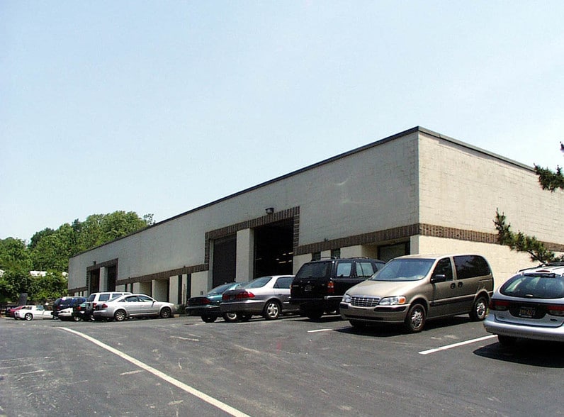 Primary Photo Of 2521 Yellow Springs Rd, Malvern Warehouse For Lease
