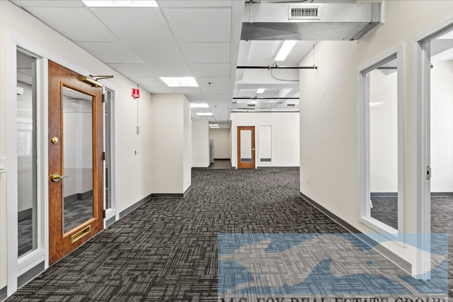 More Photos Of 1420 Walnut St, Philadelphia Office For Lease