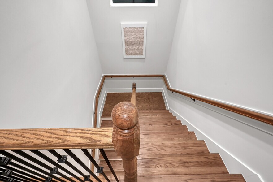 More Photos Of 15937 Stagecoach Rd, Stagecoach Specialty For Sale