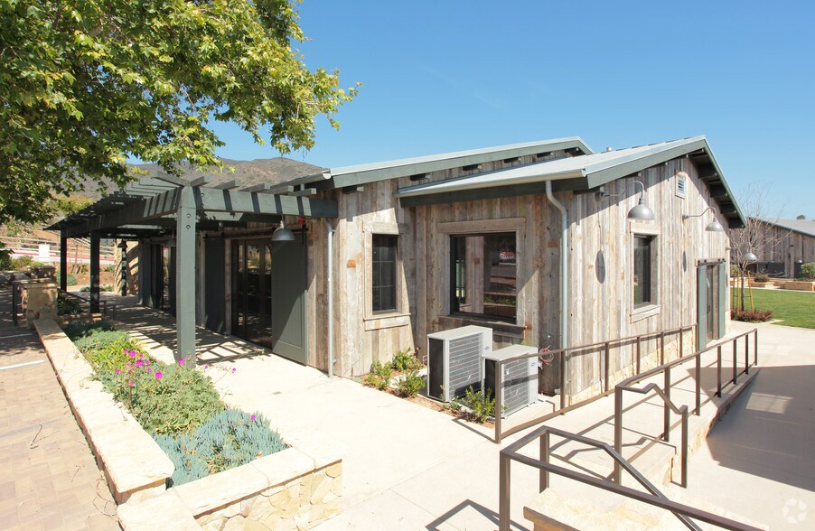 More Photos Of 30745 Pacific Coast Hwy, Malibu Unknown For Lease