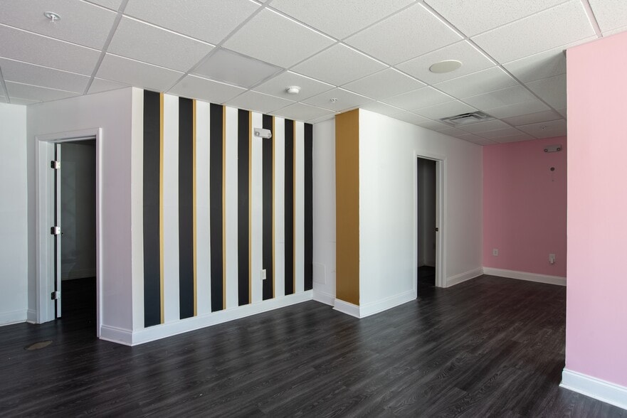 More Photos Of 5300 Peachtree Rd, Chamblee Apartments For Sale