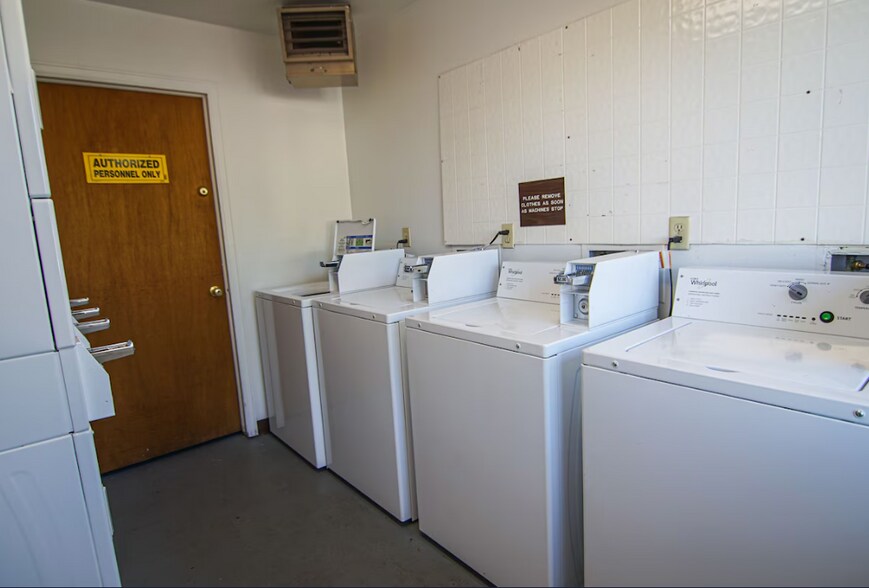 More Photos Of 6875 Space Village Ave, Colorado Springs Hotel For Sale