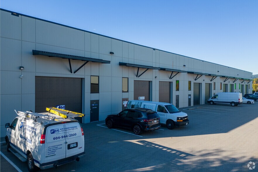 More Photos Of 580 Nicola Ave, Port Coquitlam Warehouse For Lease