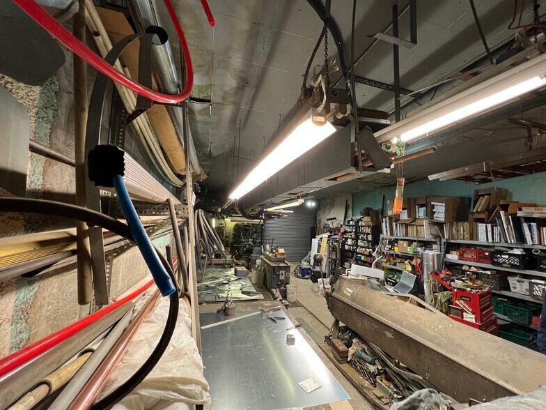 More Photos Of 2133 Orthodox St, Philadelphia Light Distribution For Sale