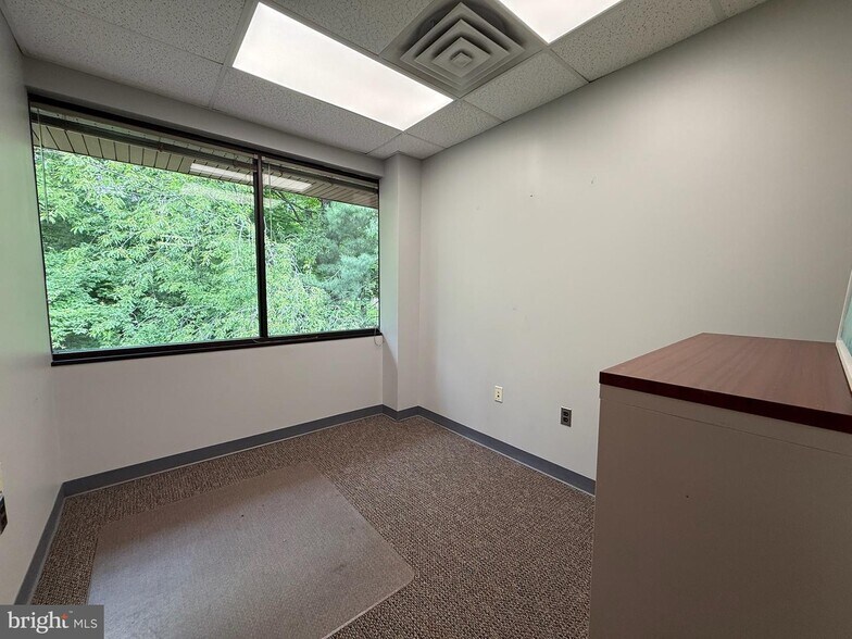 More Photos Of 8101 Washington Ln, Wyncote Office For Lease