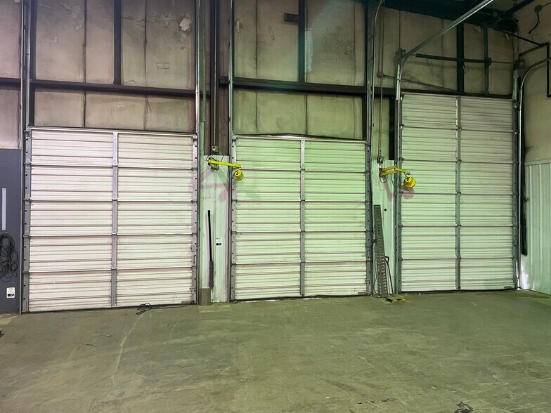 More Photos Of 134 Roger Thomas Rd, Cadiz Warehouse For Sale