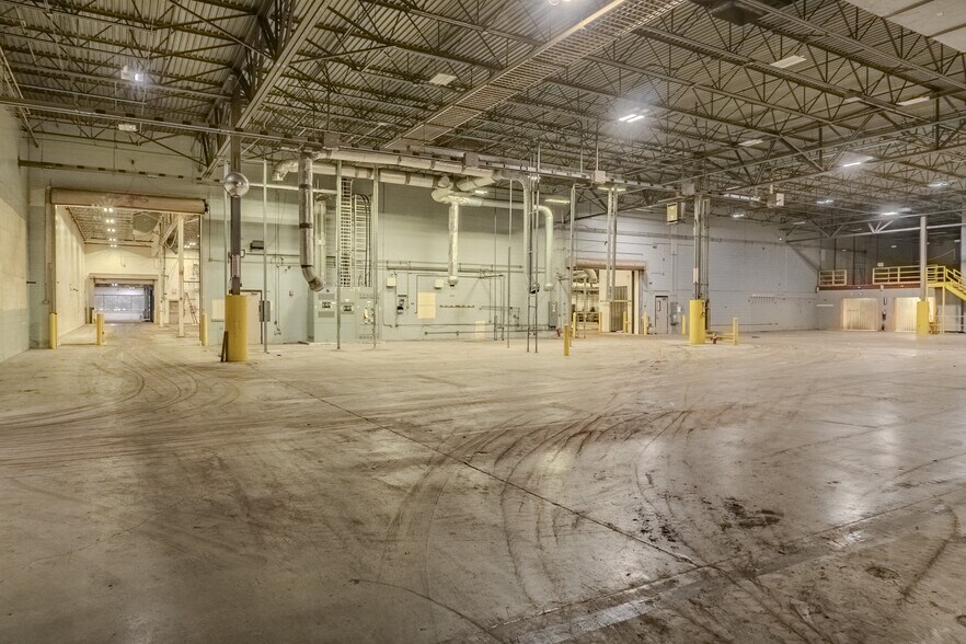 More Photos Of 4611 Wiseman Blvd, San Antonio Manufacturing For Sale