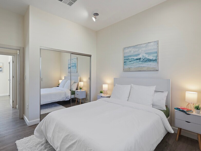 More Photos Of 15801 Chatsworth St, Granada Hills Apartments For Sale