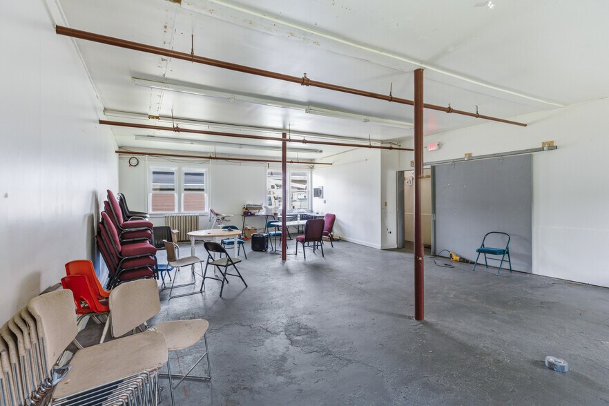 More Photos Of 36 Carpenter Street St, Keene Office For Sale