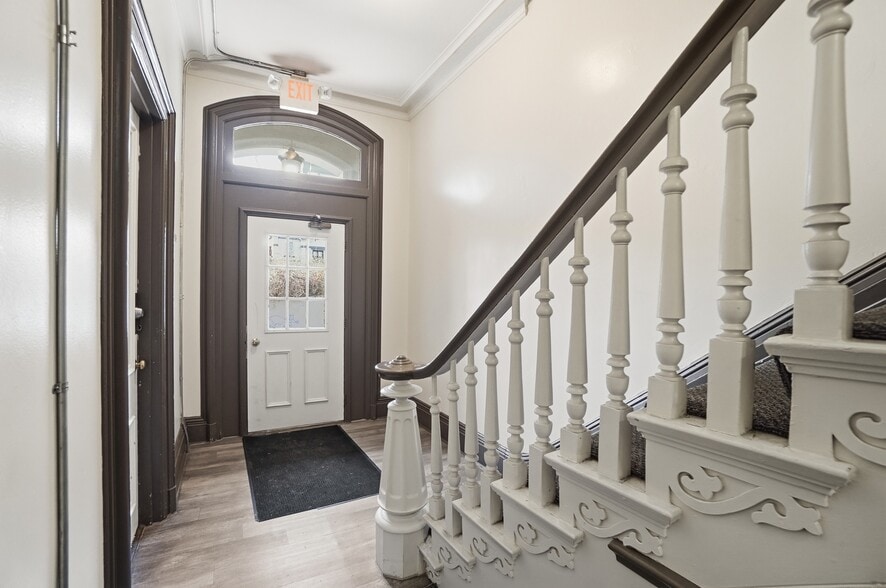 More Photos Of 112-122 E McMillan St, Cincinnati Apartments For Sale