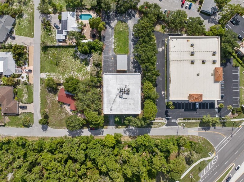 More Photos Of 7820 S Holiday Dr, Sarasota Office For Lease