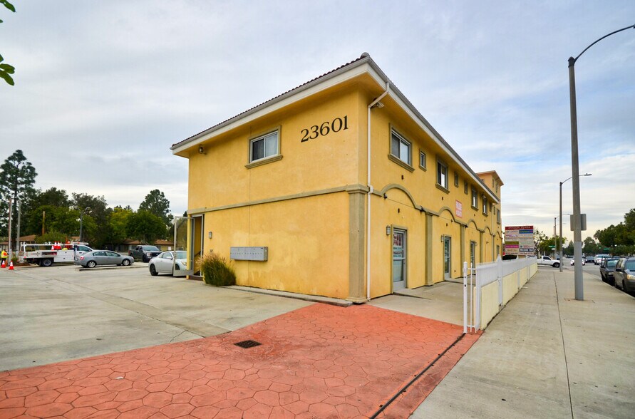 More Photos Of 23601 Avalon Blvd, Carson Storefront Retail Office For Lease