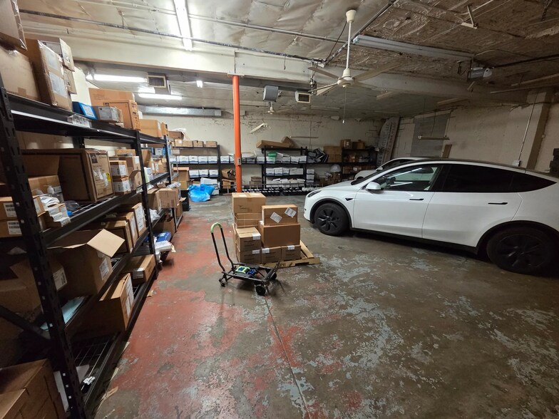 More Photos Of 3918 W 63rd St, Chicago Medical For Sale
