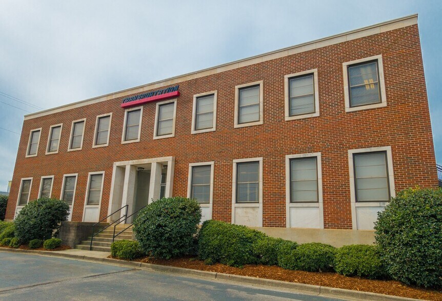 More Photos Of 2 32nd St S, Birmingham Office For Lease
