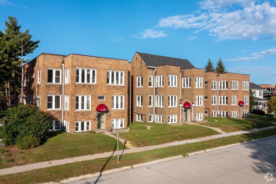 More Photos Of 1300 Porter St, Dearborn Apartments For Sale