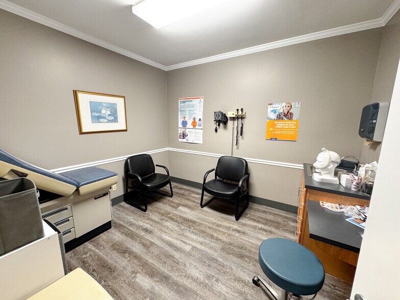 More Photos Of 1455 US Hwy 61, Festus Medical For Sale