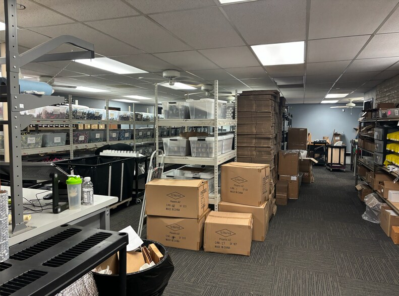 More Photos Of 3829 N 3rd St, Phoenix Light Distribution For Sale