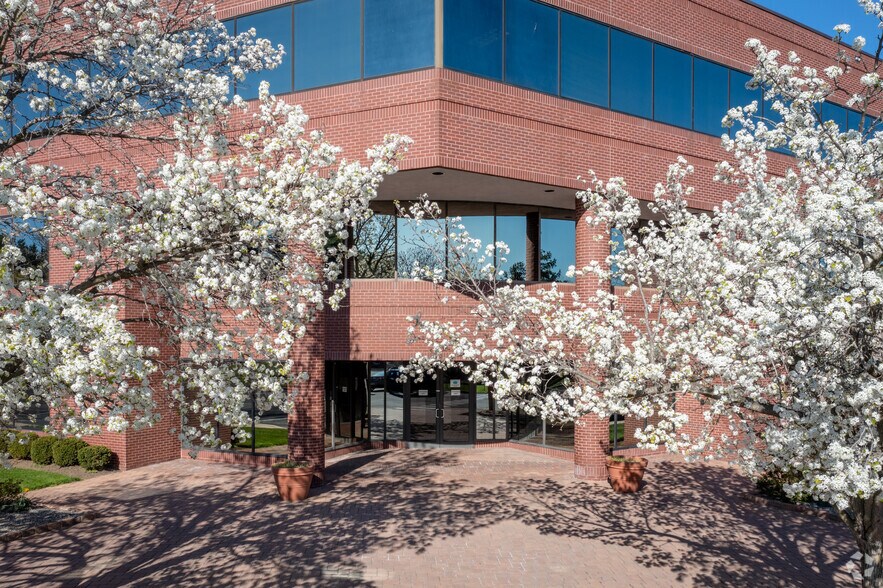 More Photos Of 103 Morgan Ln, Plainsboro Office For Lease