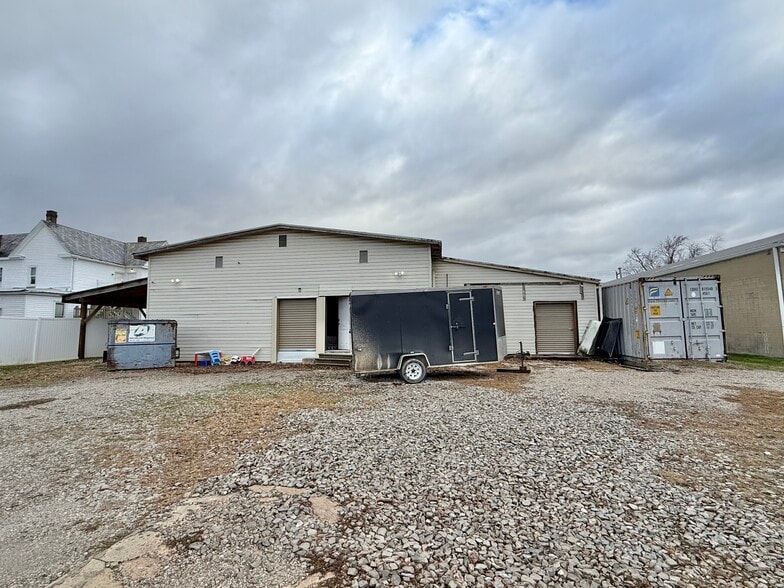 More Photos Of 1338 12th St, Tell City General Retail For Sale
