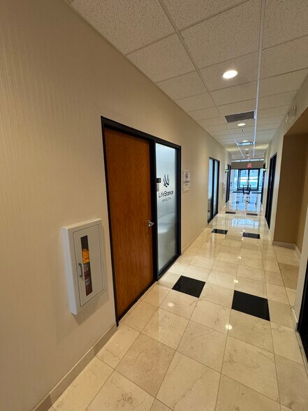 More Photos Of 822 Kumho Dr, Fairlawn Medical For Sale