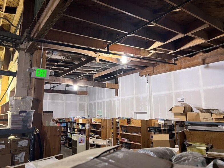 More Photos Of 2483-2495 Washington Ave, San Leandro Light Manufacturing For Lease