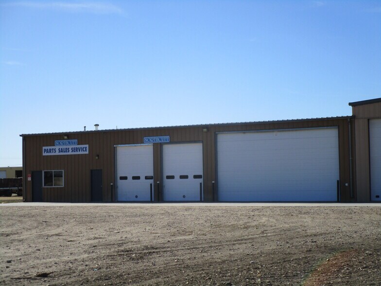 More Photos Of 2105 N Vfw Rd, Garden City Industrial For Lease