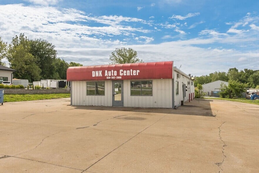 More Photos Of 4516 S St Peters Pky, Saint Charles Auto Dealership For Sale