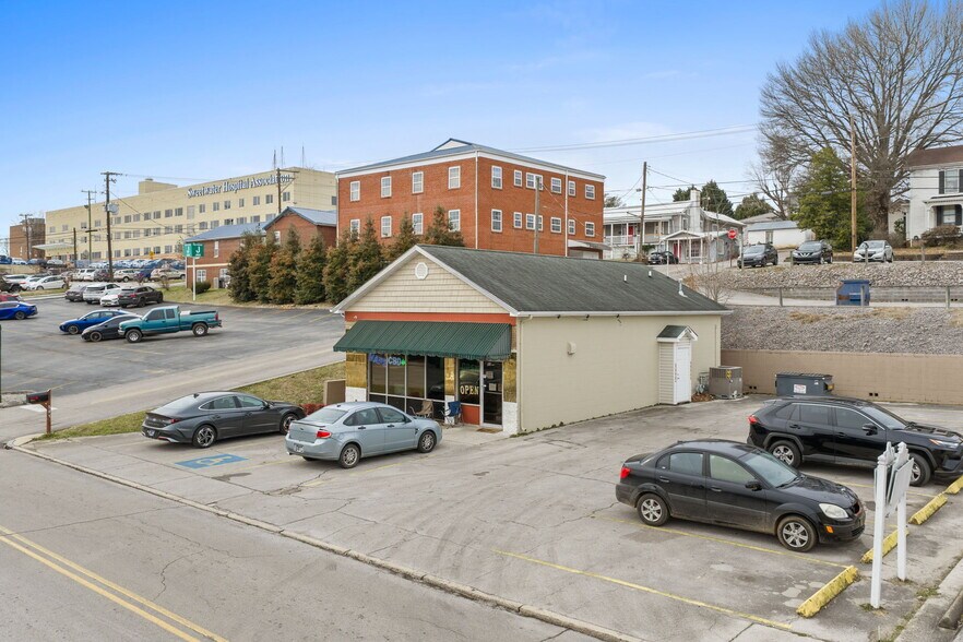 Primary Photo Of 501 N Oak St, Sweetwater Office For Sale